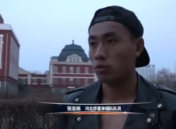 【比赛关键事件】第26分钟，克罗斯送出直塞，迪亚斯前插摆脱防守，直接面对对方门将安德烈-费雷拉推射将球打进，皇马1-0格拉纳达。